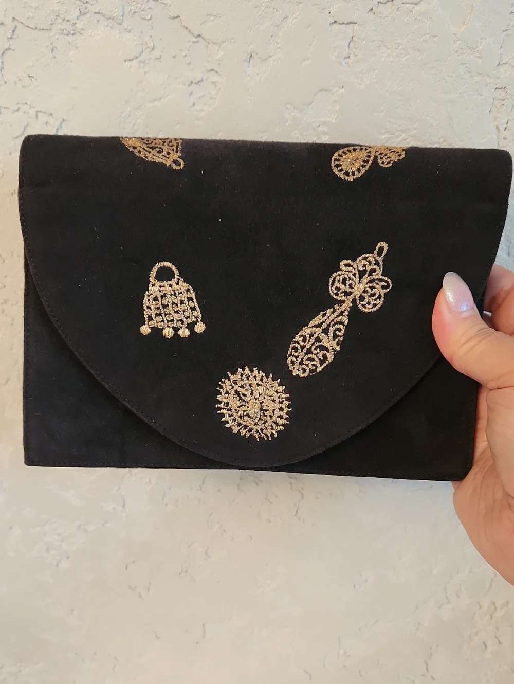 SERGIO ROSSI VTG Suede Clutch Black w/ Gold Embroidery Vintage Italian Luxury